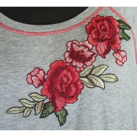 NEW Bobeau 3X Top Rose Applique Cold Shoulder Long Sleeves Heather Gray NWT - Picture 5 of 13